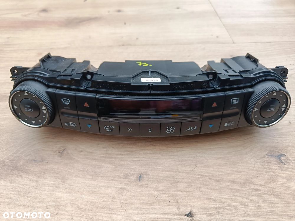 MERCEDES W211 PANEL KLIMATYZACJI KLIMATRONIC IGŁA 2118300685 - 2