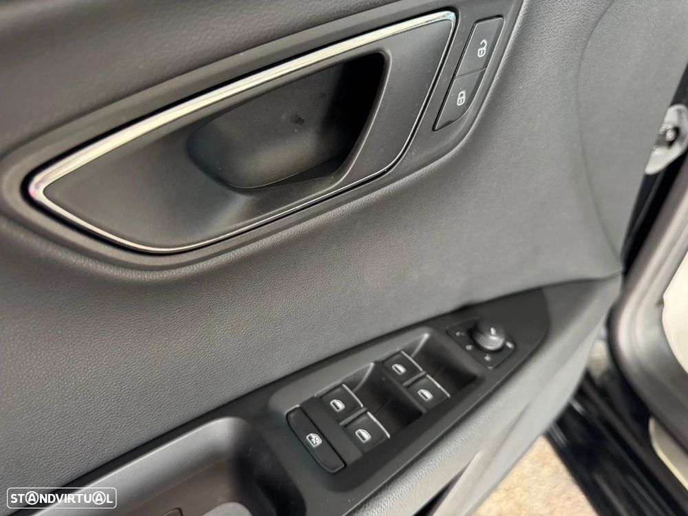 SEAT Leon ST 2.0 TDI FR S/S - 17