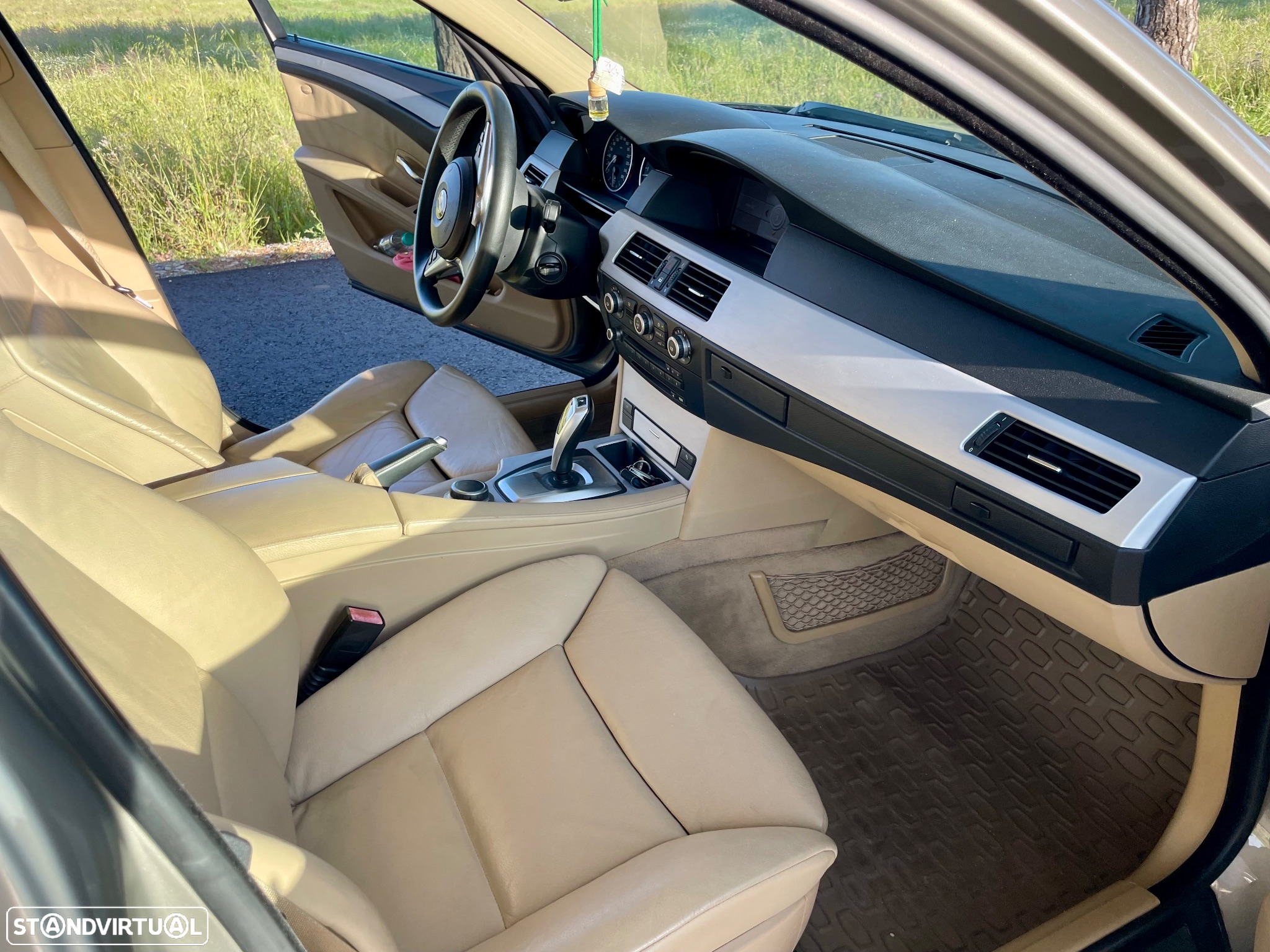 BMW 530 dA Touring Executive - 7