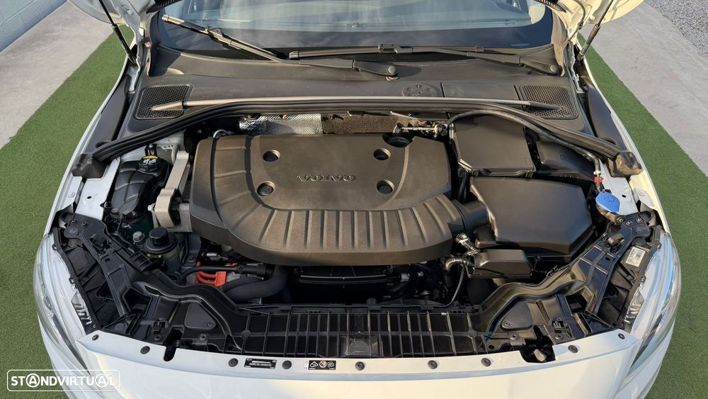 Volvo V60 2.4 D6 Momentum AWD Phev - 49