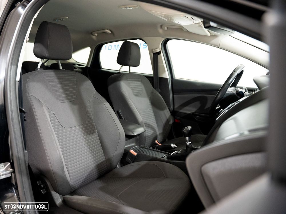 Ford Focus 1.0 EcoBoost Titanium - 13