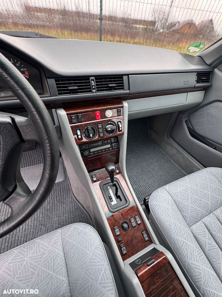 Mercedes-Benz W124 - 5