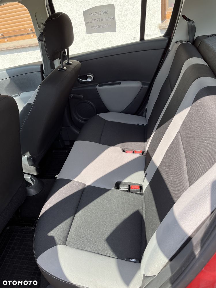 Renault Clio - 8