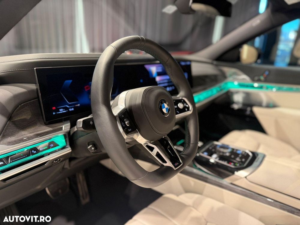 BMW Seria 7 740d xDrive MHEV - 15