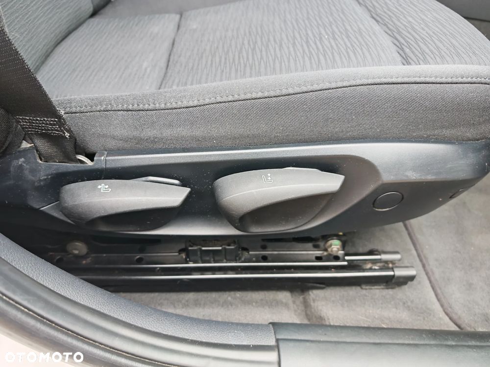 BMW Seria 1 - 28