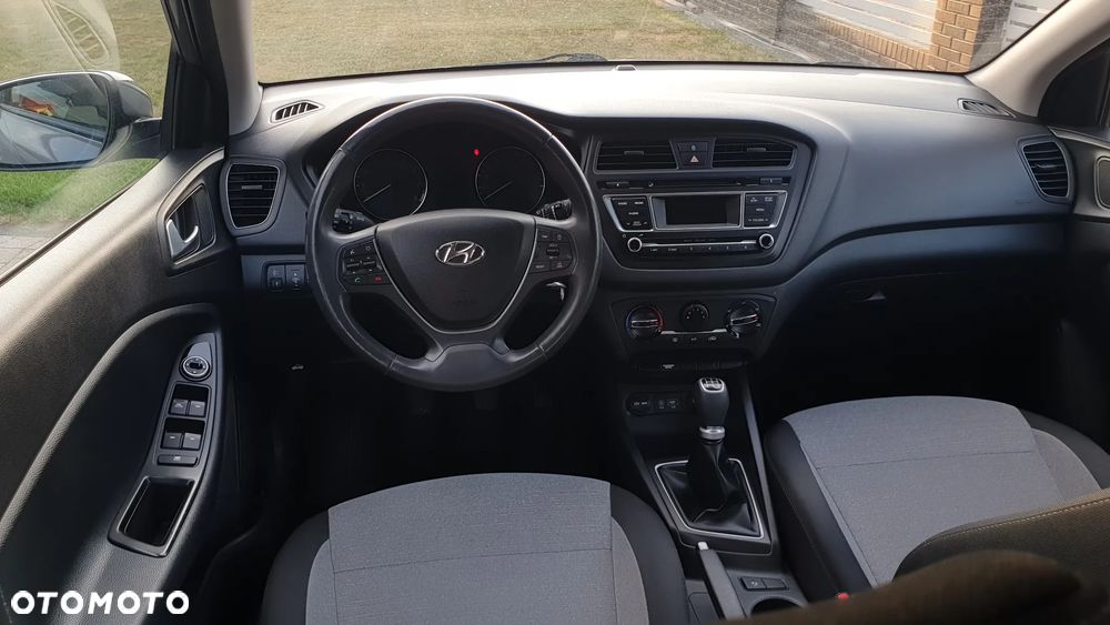 Hyundai i20 1.2 Intro Edition - 15