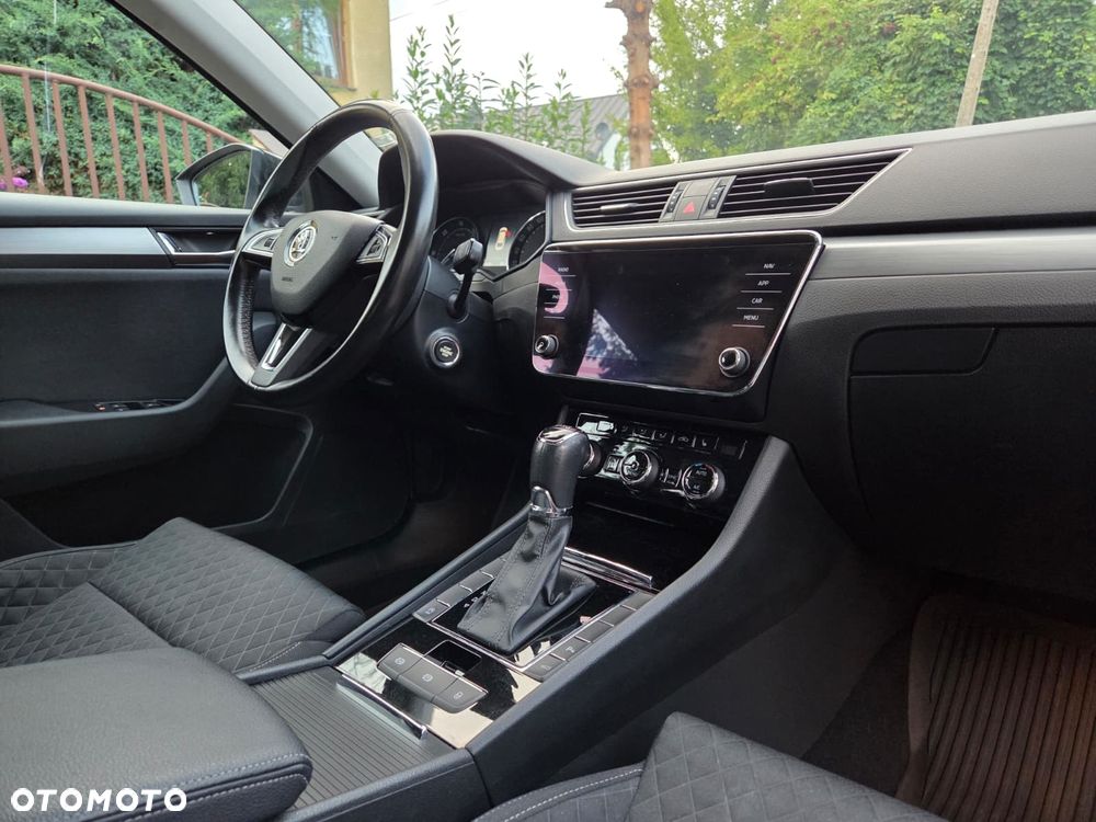 Skoda Superb 2.0 TDI DSG Active - 3
