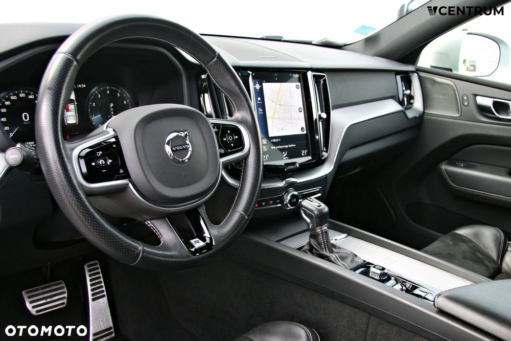 Volvo XC 60 T5 AWD R-Design - 13