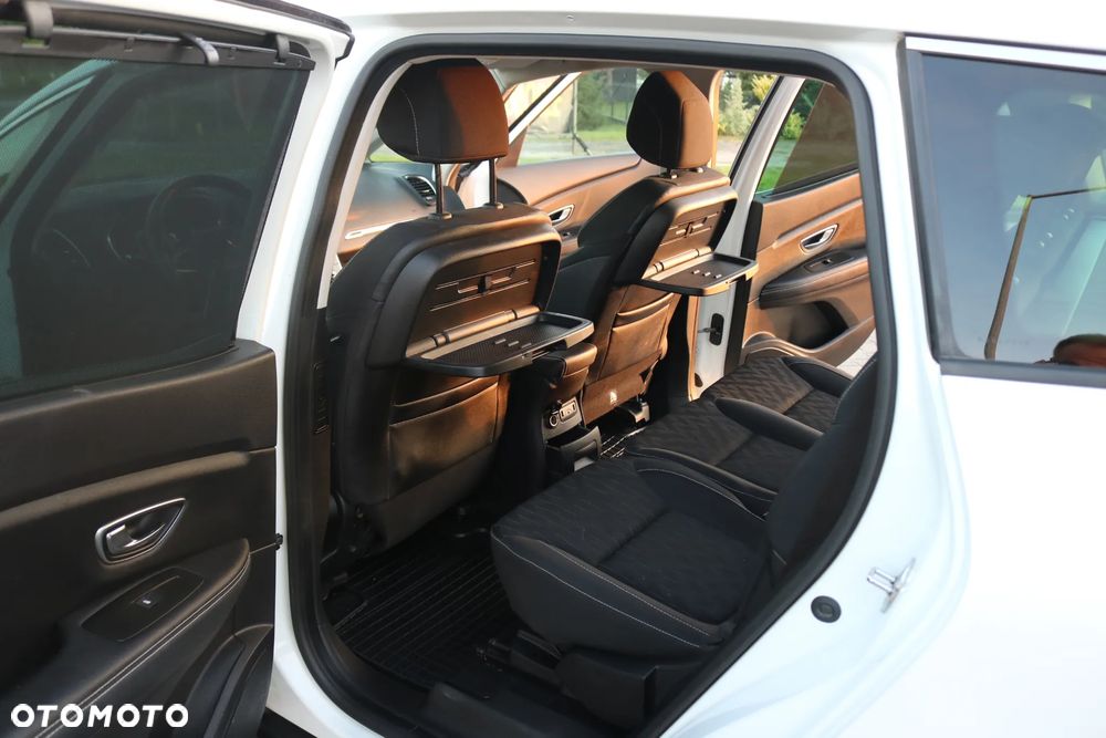 Renault Grand Scenic - 29