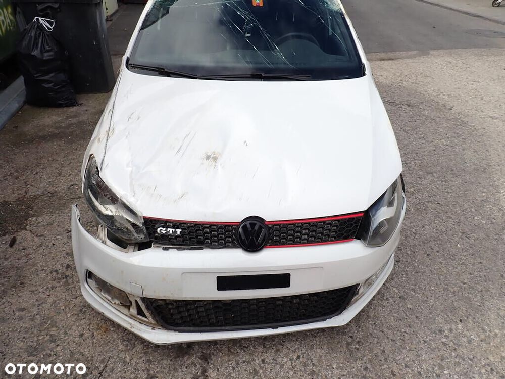 Volkswagen Polo 1.4 DSG GTI - 8