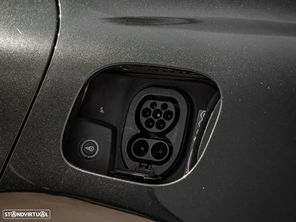 Porsche Macan Electric 4S - 14