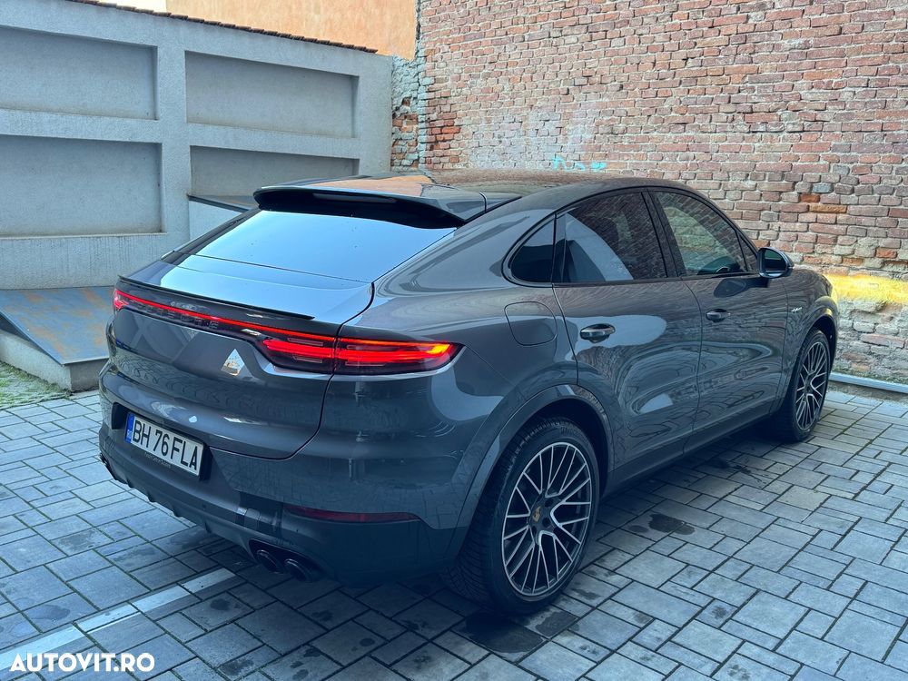 Porsche Cayenne Coupe Standard - 9