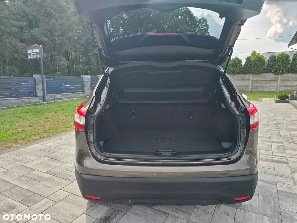 Nissan Qashqai 1.6 DIG-T N-Connecta - 18