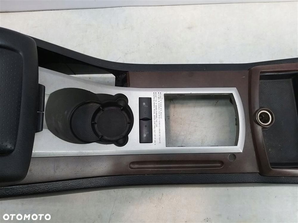 Tunel środkowy podłokietnik Ssang Yong Rexton 2001-2006 PRZED LIFT - 8