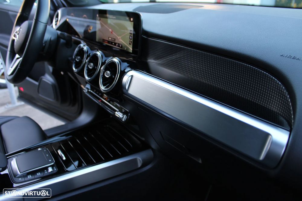 Mercedes-Benz GLB 180 7G-DCT Progressive Advanced - 56