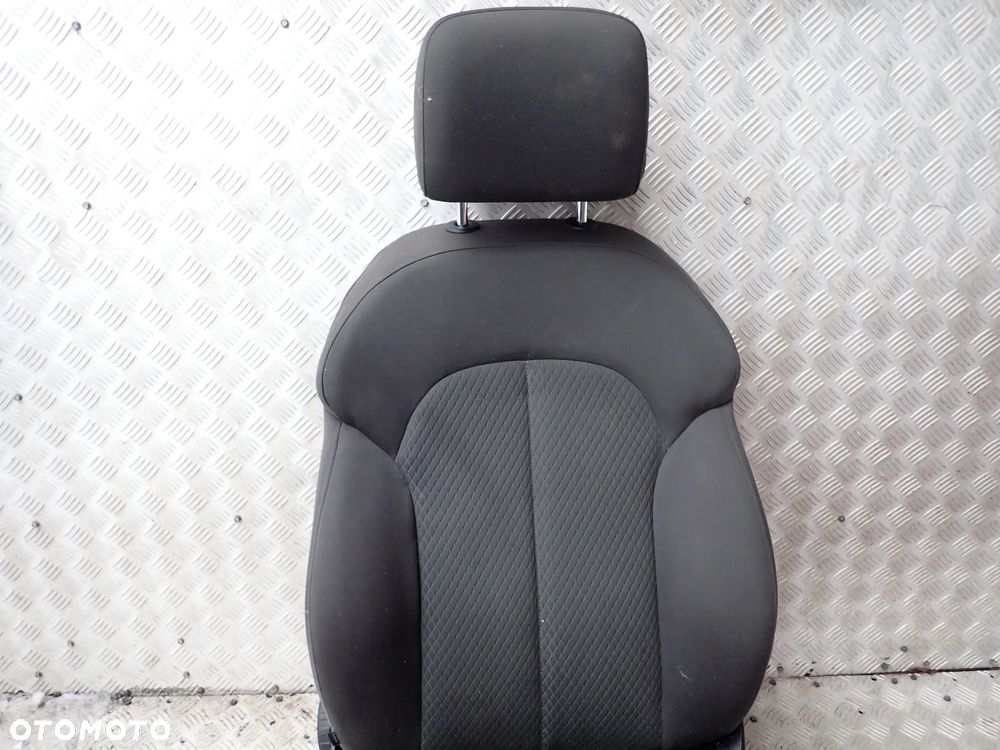 FOTEL PASAZERA PRAWY AUDI A6 C7 - 6