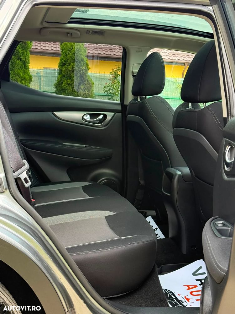Nissan Qashqai 1.6 DCI N-Connecta - 12