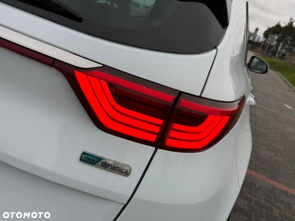 Kia Sportage 1.7 CRDI 2WD ISG Dream-Team Edition - 25