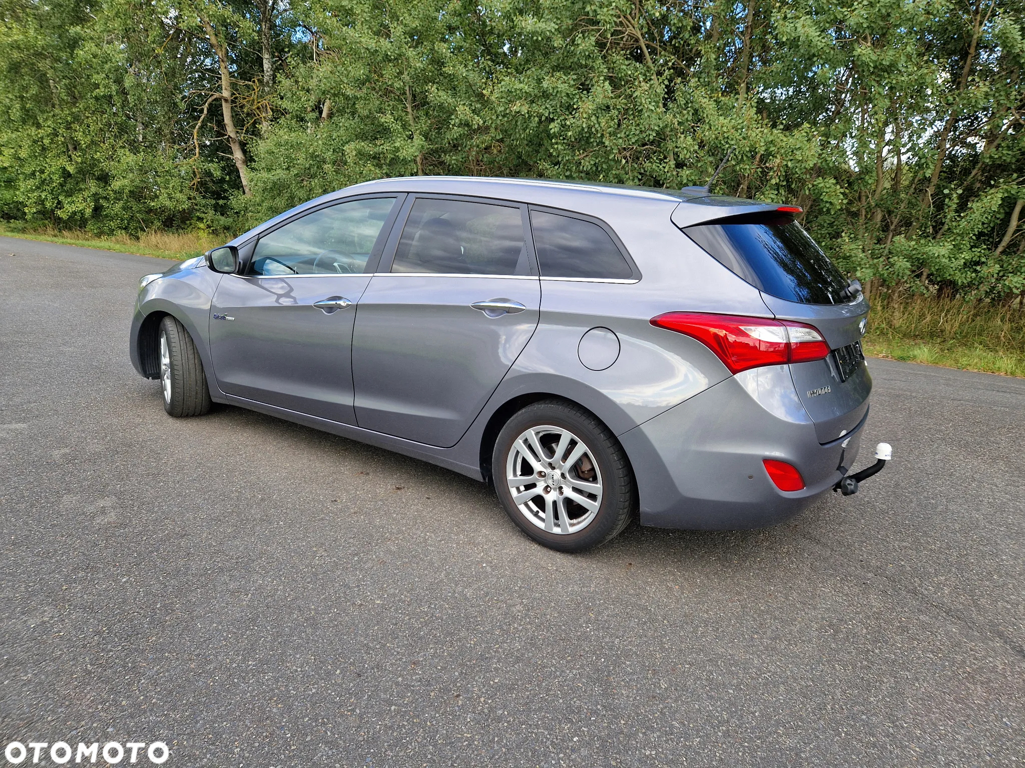 Hyundai i30 blue 1.6 CRDi Trend - 8
