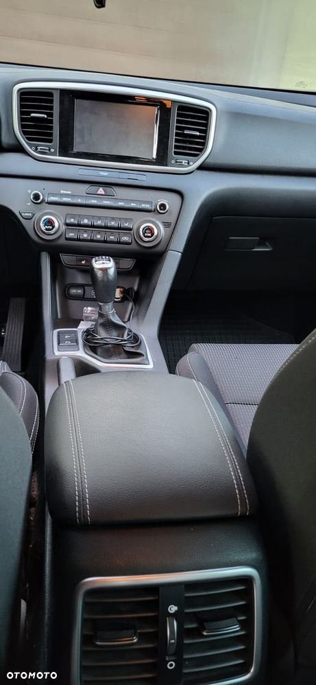 Kia Sportage 1.6 GDI L Business Line 2WD - 8