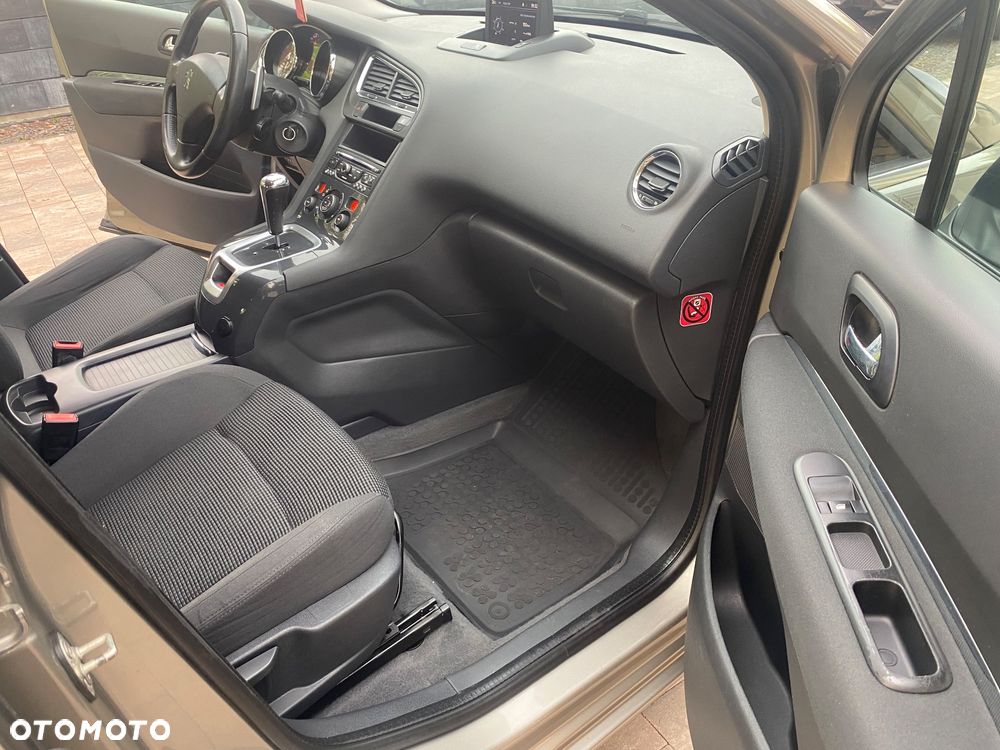 Peugeot 5008 - 6