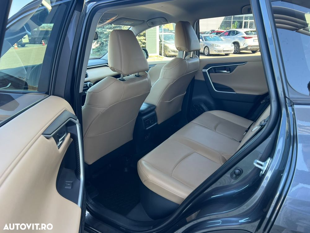 Toyota RAV4 2.5 VVT-iE 4x4 Luxury - 15