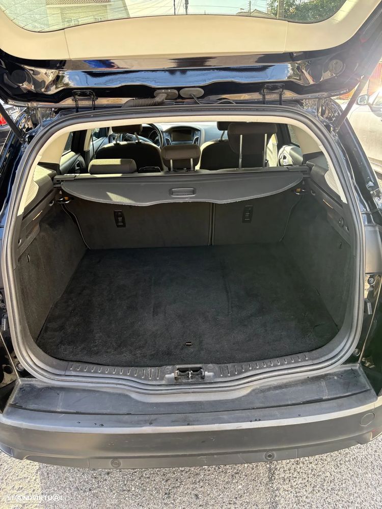 Ford Focus SW 1.5 TDCi Titanium - 18