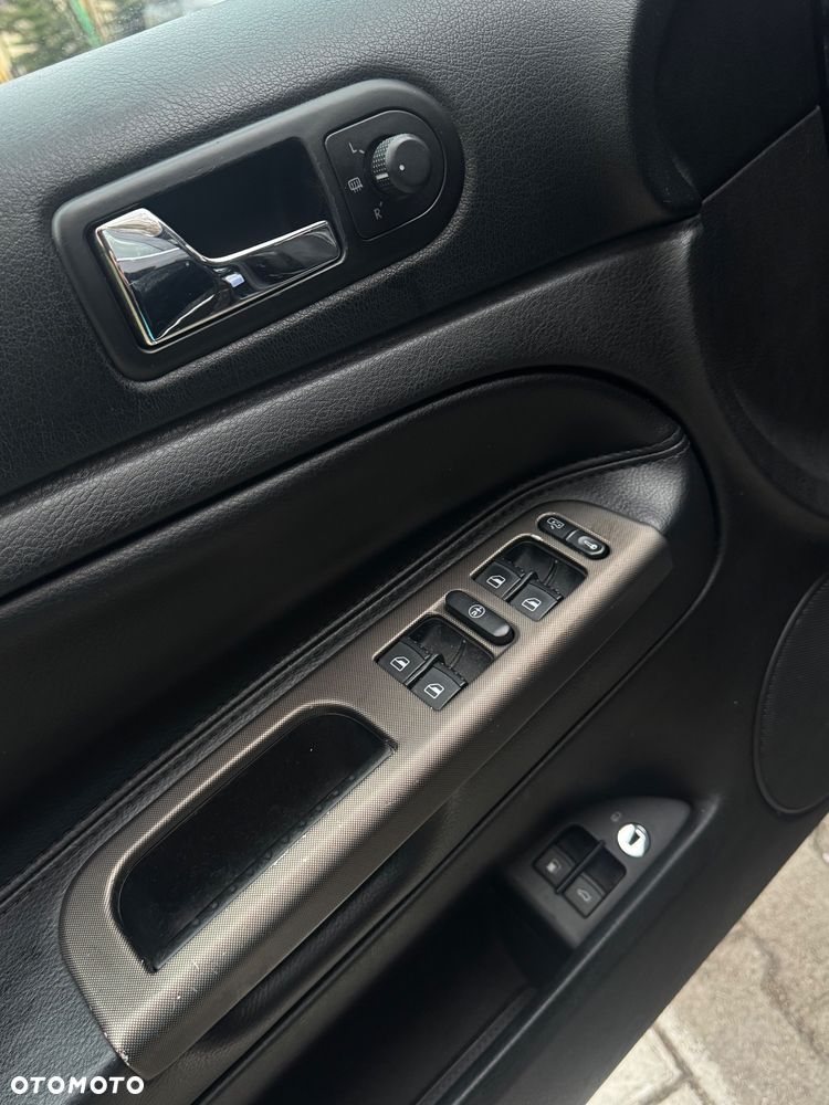 Volkswagen Passat 2.8 V6 4Mot Comfortline - 30