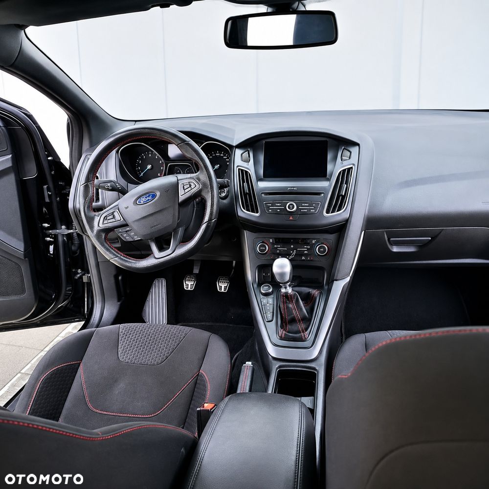 Ford Focus - 5
