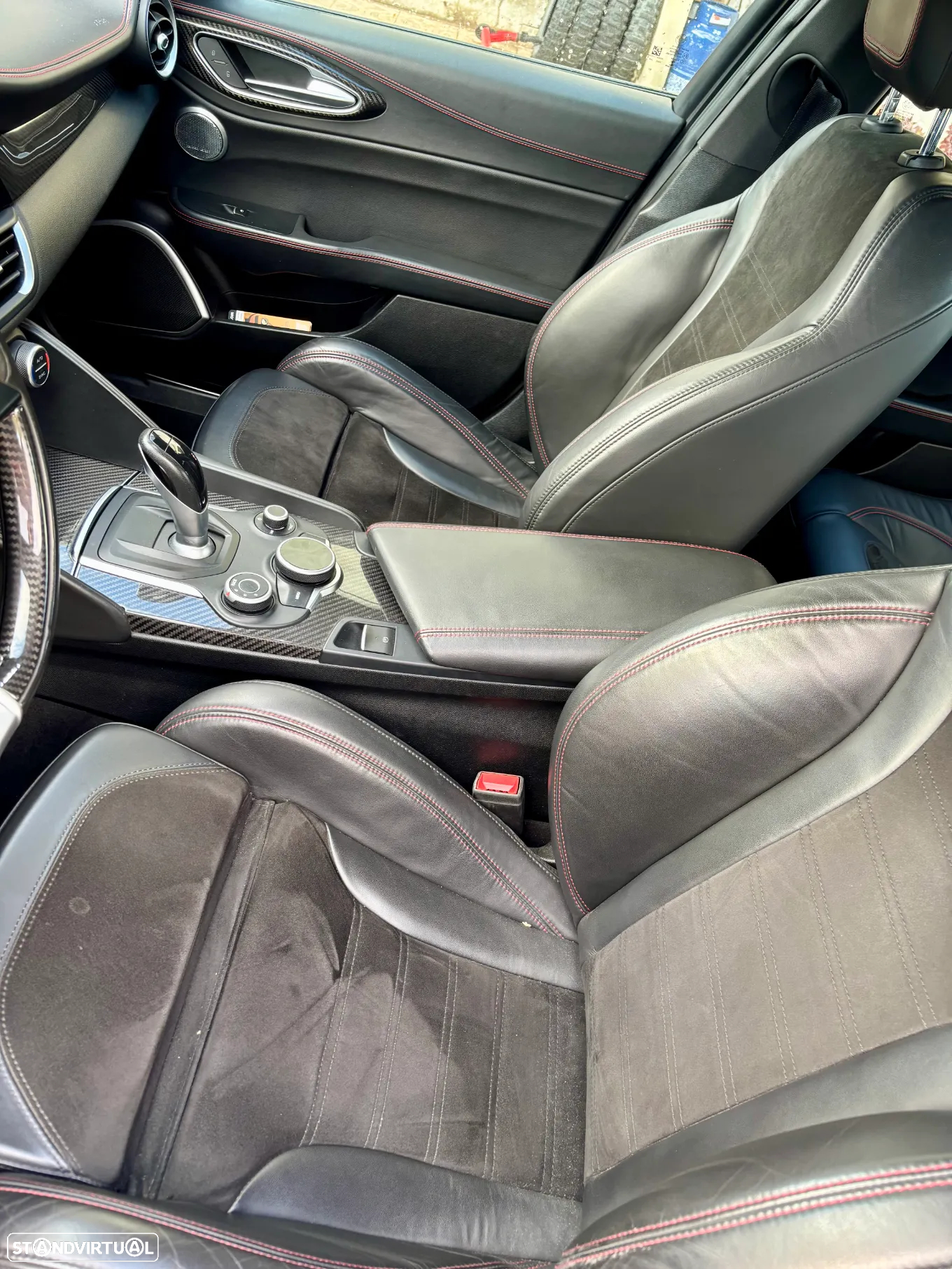 Alfa Romeo Giulia 2.9 V6 Bi-Turbo AT8 Quadrifoglio - 18
