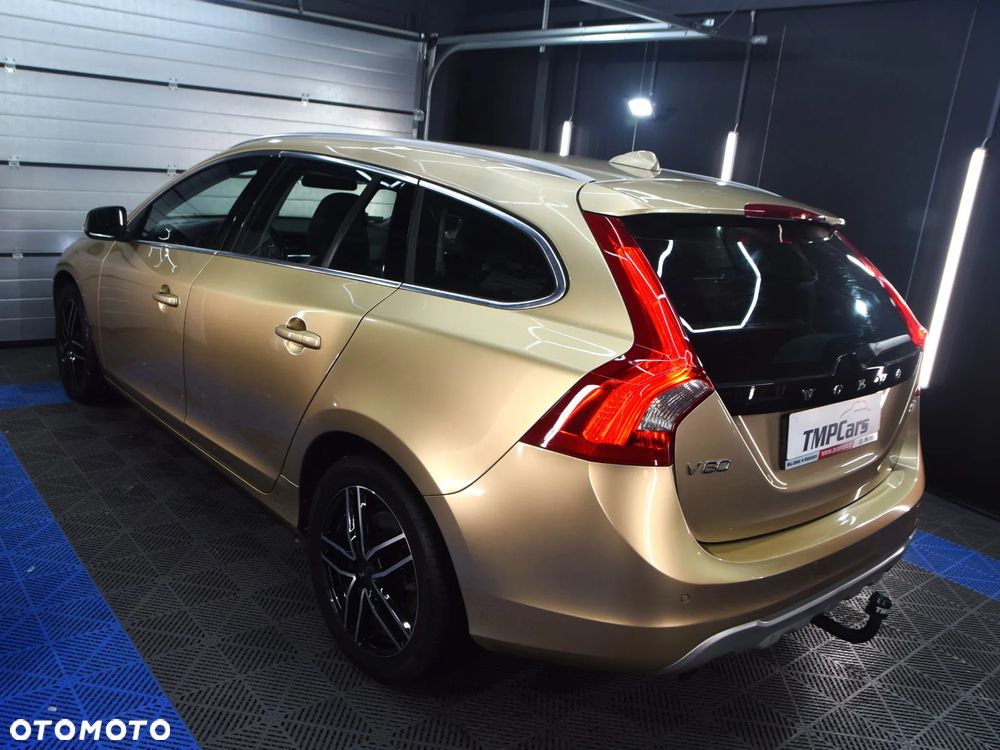 Volvo V60 D4 Geartronic - 25