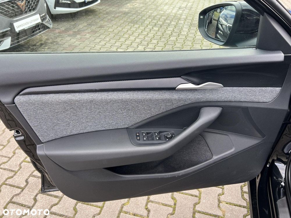 Skoda Superb 2.0 TDI SCR Selection DSG - 17