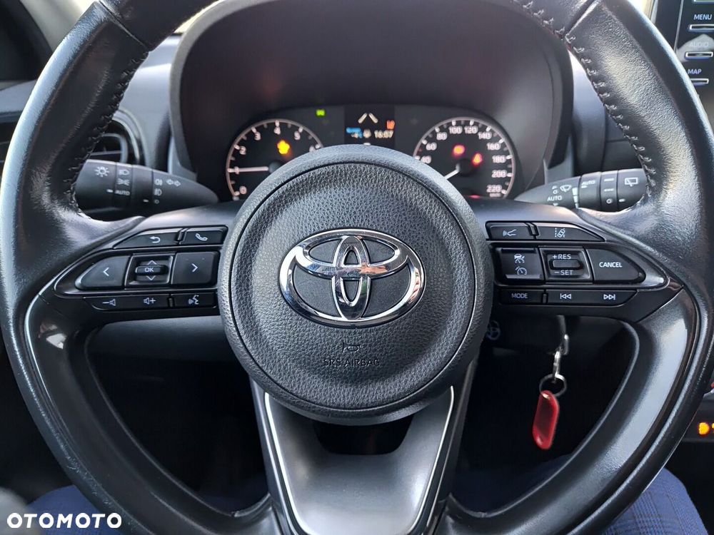 Toyota Yaris - 16