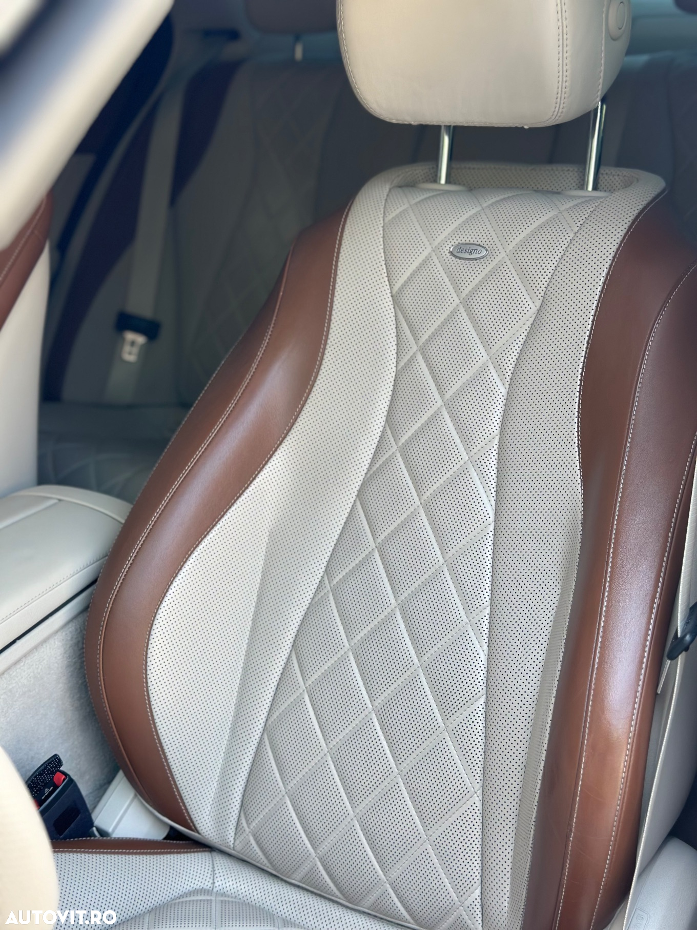 Mercedes-Benz E 220 d 4Matic T 9G-TRONIC AMG Line - 8