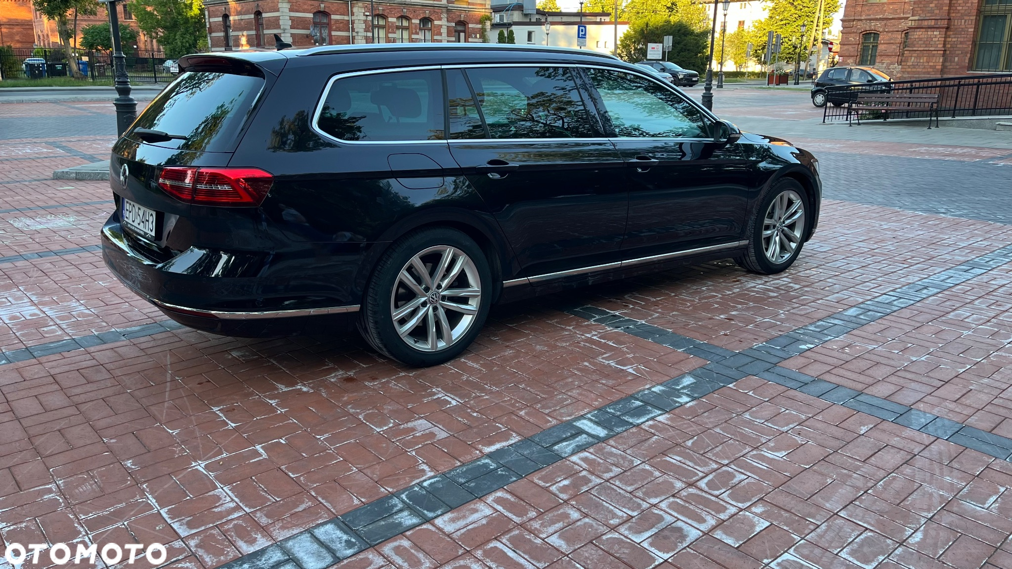 Volkswagen Passat - 3