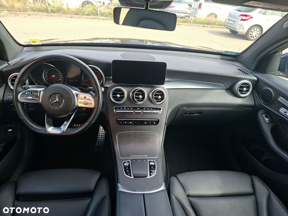 Mercedes-Benz GLC - 11
