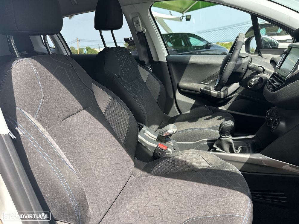 Peugeot 2008 1.2 PureTech Style - 9