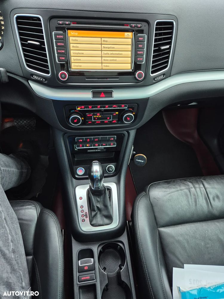 Volkswagen Sharan 2.0 TDI DSG Blue Motion Highline - 6