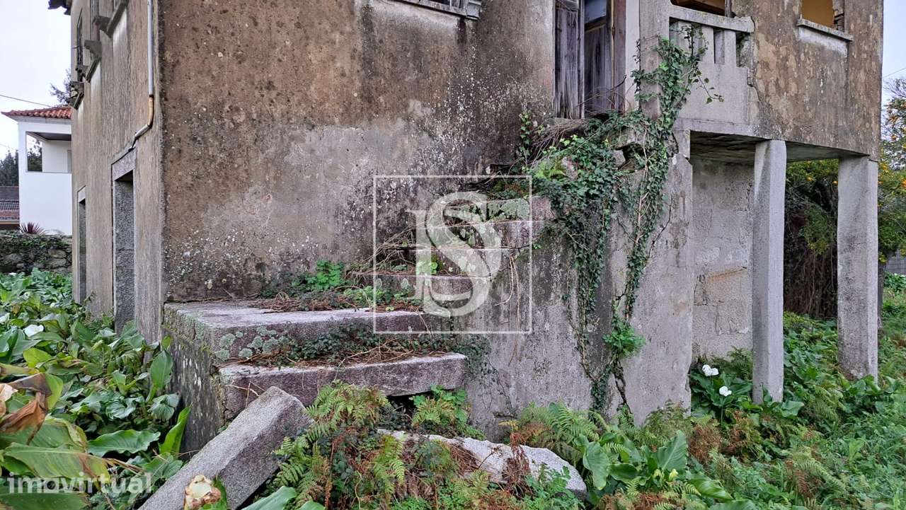 Moradia para Restaurar T4 Venda em Vila de Punhe,Viana do Castelo - Grande imagem: 2/42