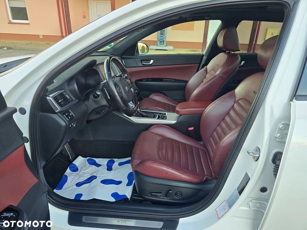 Kia Optima 2.0 T-GDI GT - 18