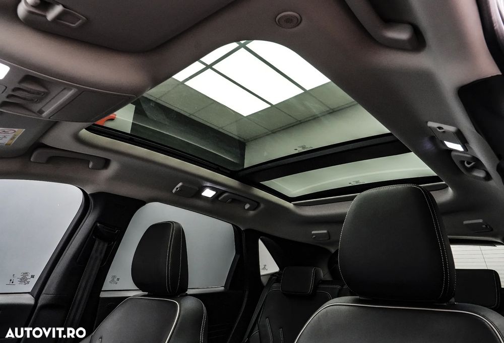 Ford Kuga 2.5 Duratec FHEV AWD Vignale - 8