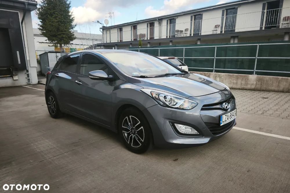Hyundai i30 1.6 CRDi Comfort EU5 - 2