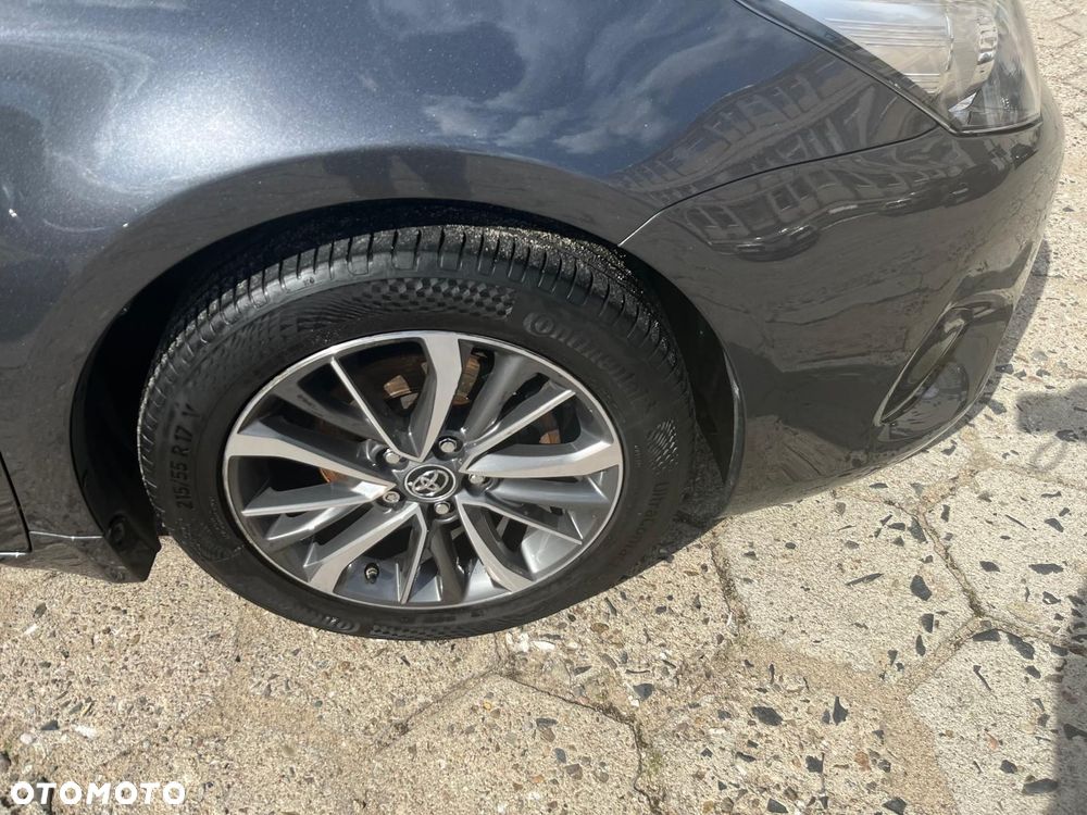 Toyota Avensis 1.8 Premium - 17