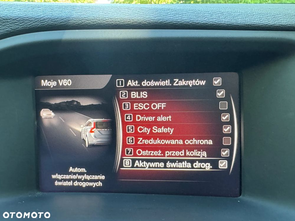 Volvo V60 T4 R-Design - 25