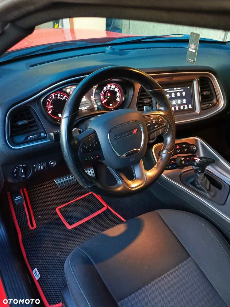 Dodge Challenger 2019 photo 4