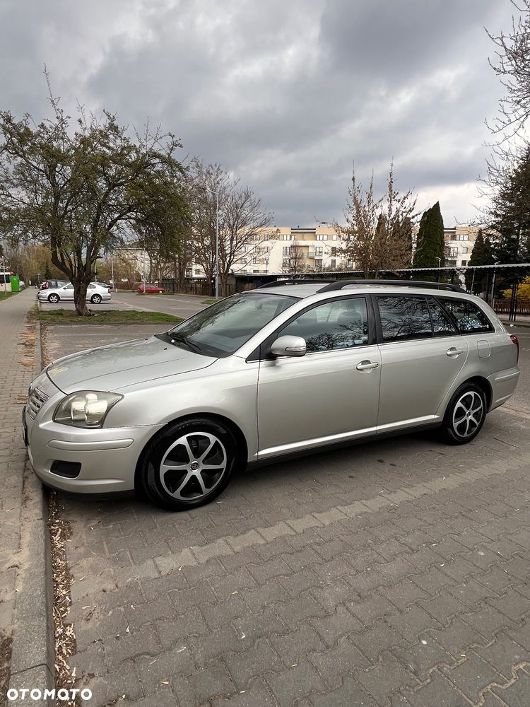 Toyota Avensis - 3