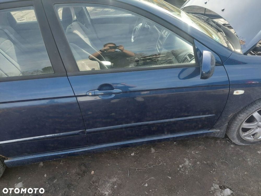 DRZWI KOMPLETNE PRAWY PRZÓD KIA CERATO I 1C - 1