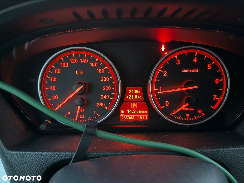 BMW X5 3.0si xDrive - 19