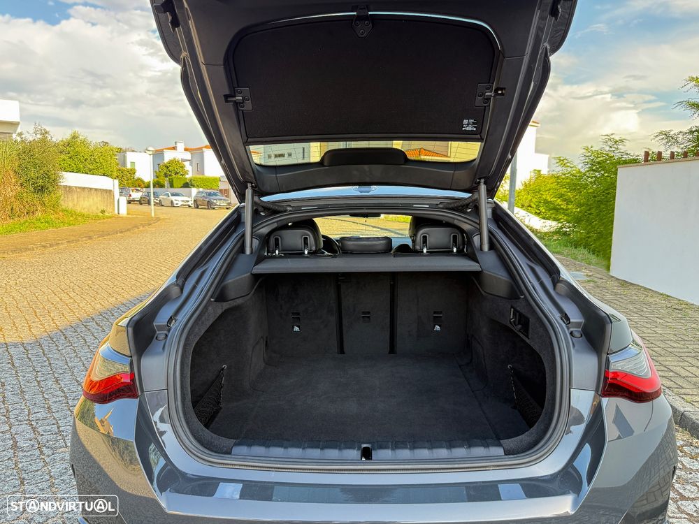BMW i4 eDrive40 Pack Desportivo M - 18
