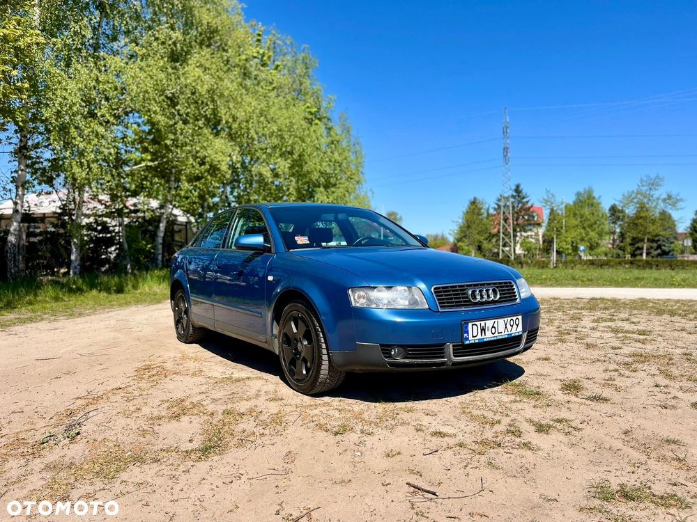 Audi A4 Limousine - 3